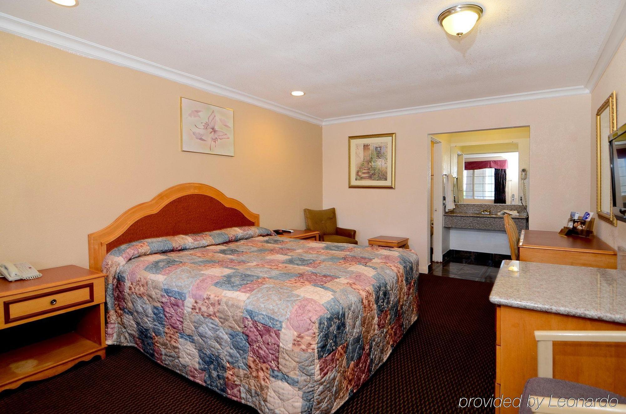Americas Best Value Inn Corona Camera foto